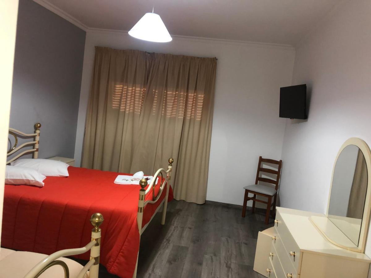Restaurante Residencial Pizzaria S. Estevao 아기아르 다 베이라 외부 사진
